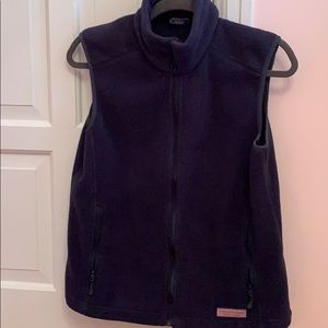 Vineyard vine fleece vest. Size large